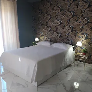 Linda's Roma