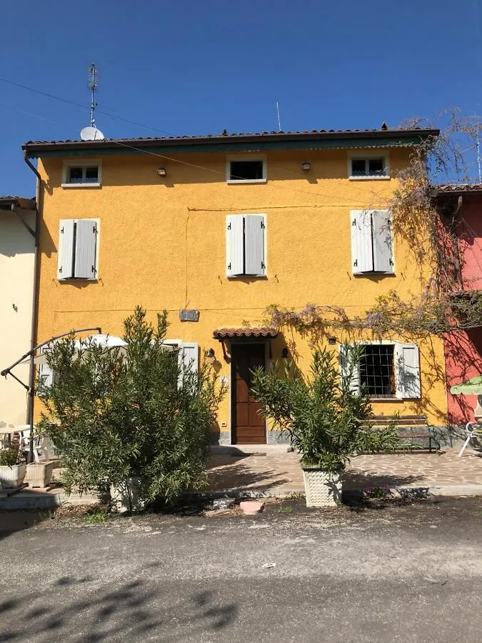 Bed and Breakfast La casa tra i vigneti Montecalvo Versiggia
