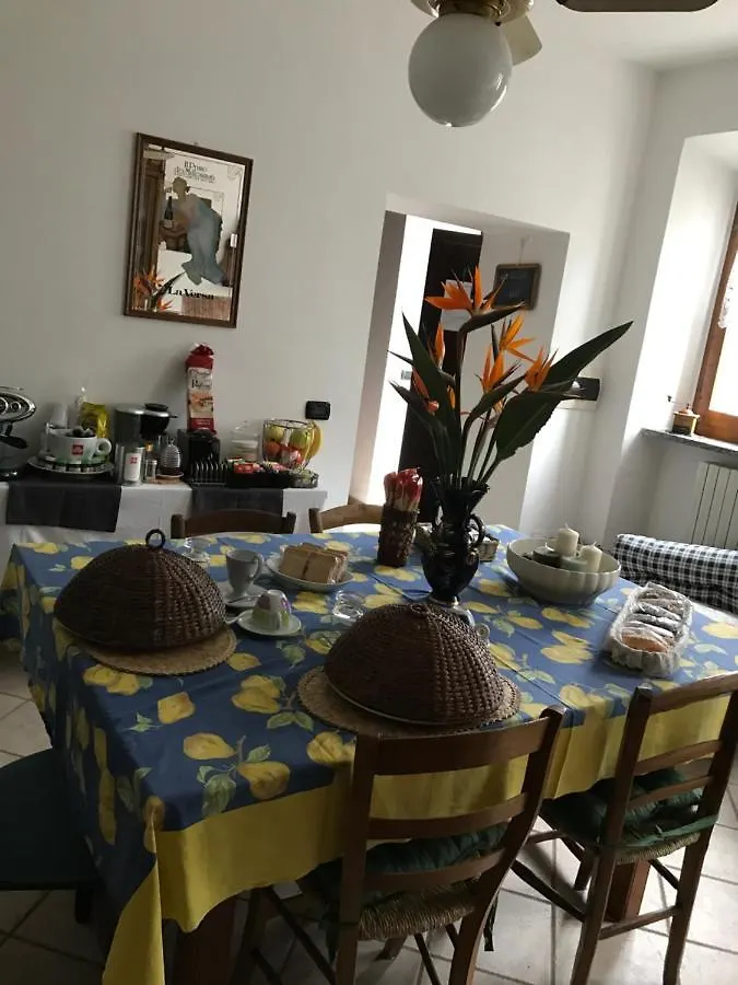 Bed & Breakfast Bed and Breakfast La casa tra i vigneti Montecalvo Versiggia