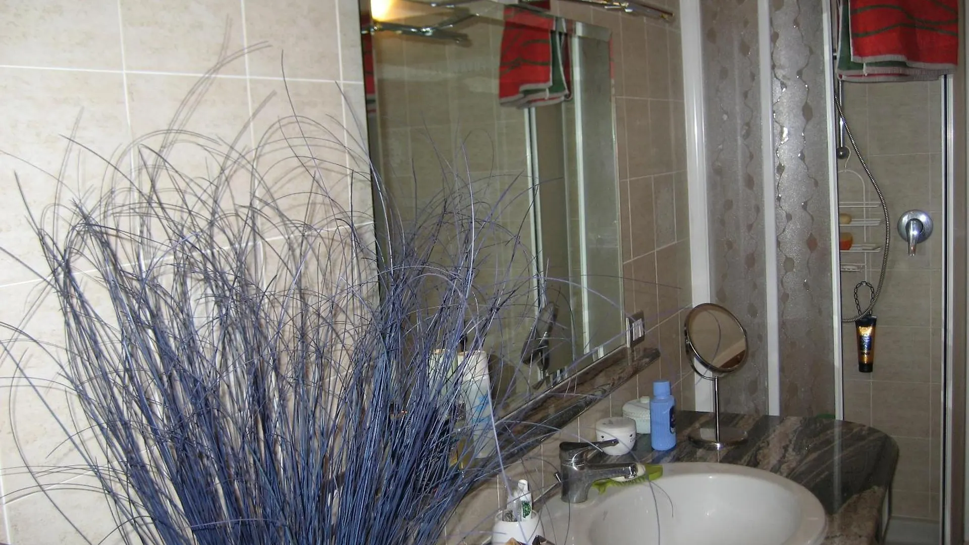 Bed and Breakfast La casa tra i vigneti Montecalvo Versiggia 0*,